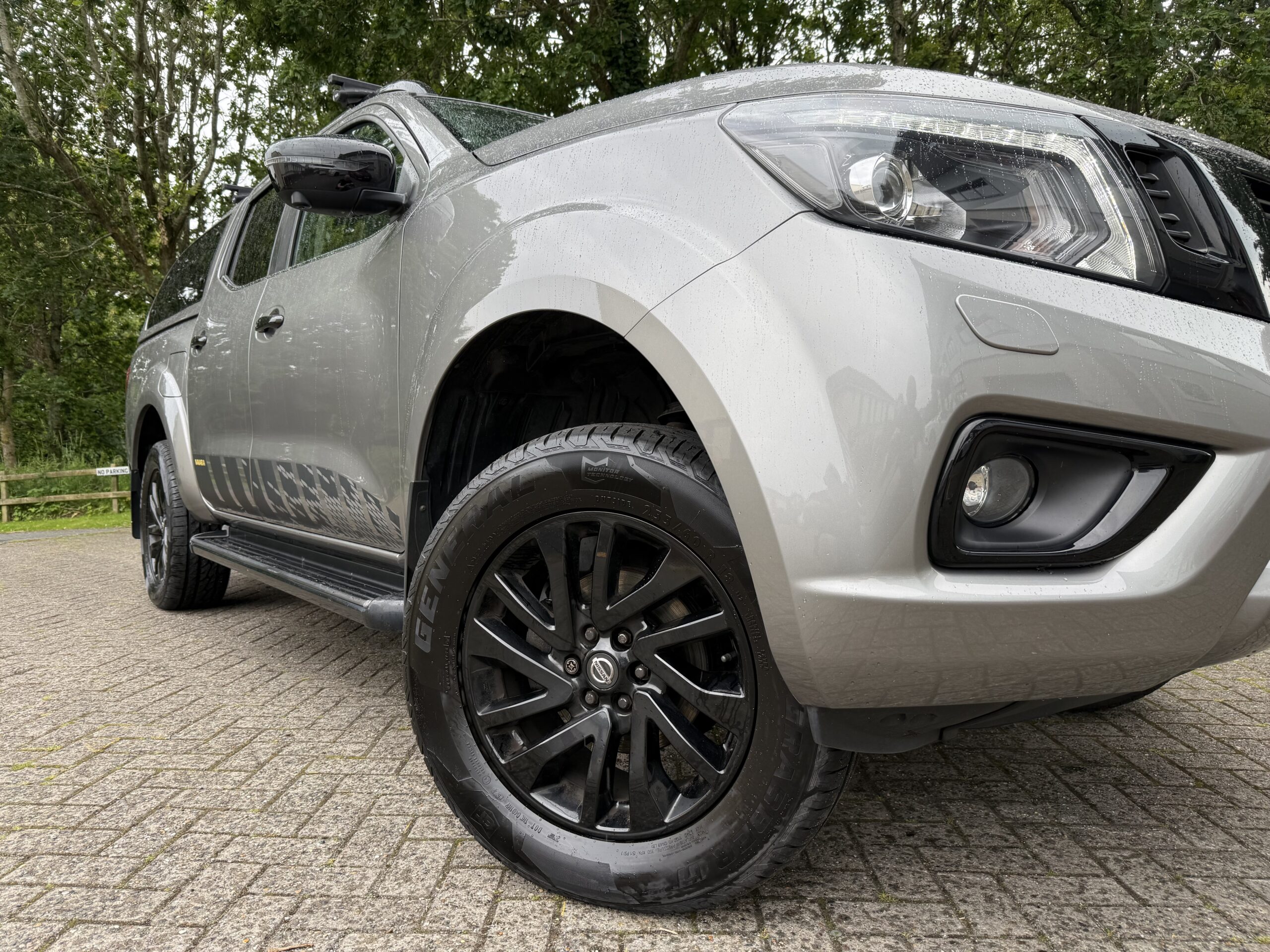 2019 Nissan Navara Double Cab Pick-Up 2.3 dCi N-Guard 190 AWD Auto
