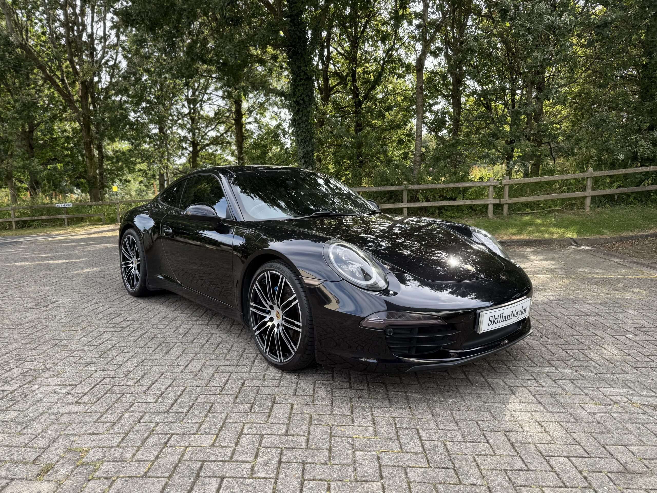 2015 Porsche 911 (991.1) Carrera 3.4 Black Edition Coupe PDK
