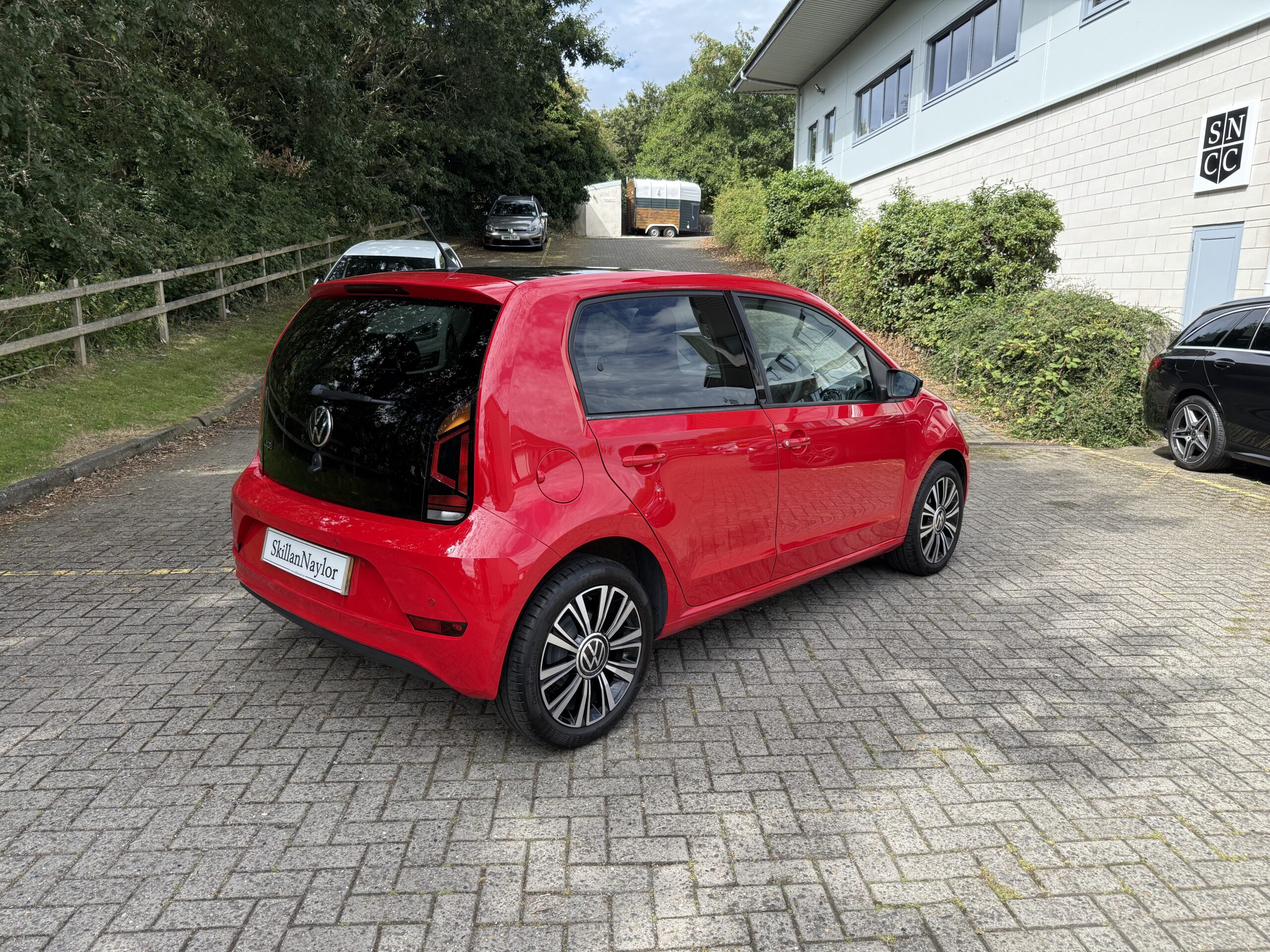 2022 Volkswagen UP 1.0 Black Edition 5Dr