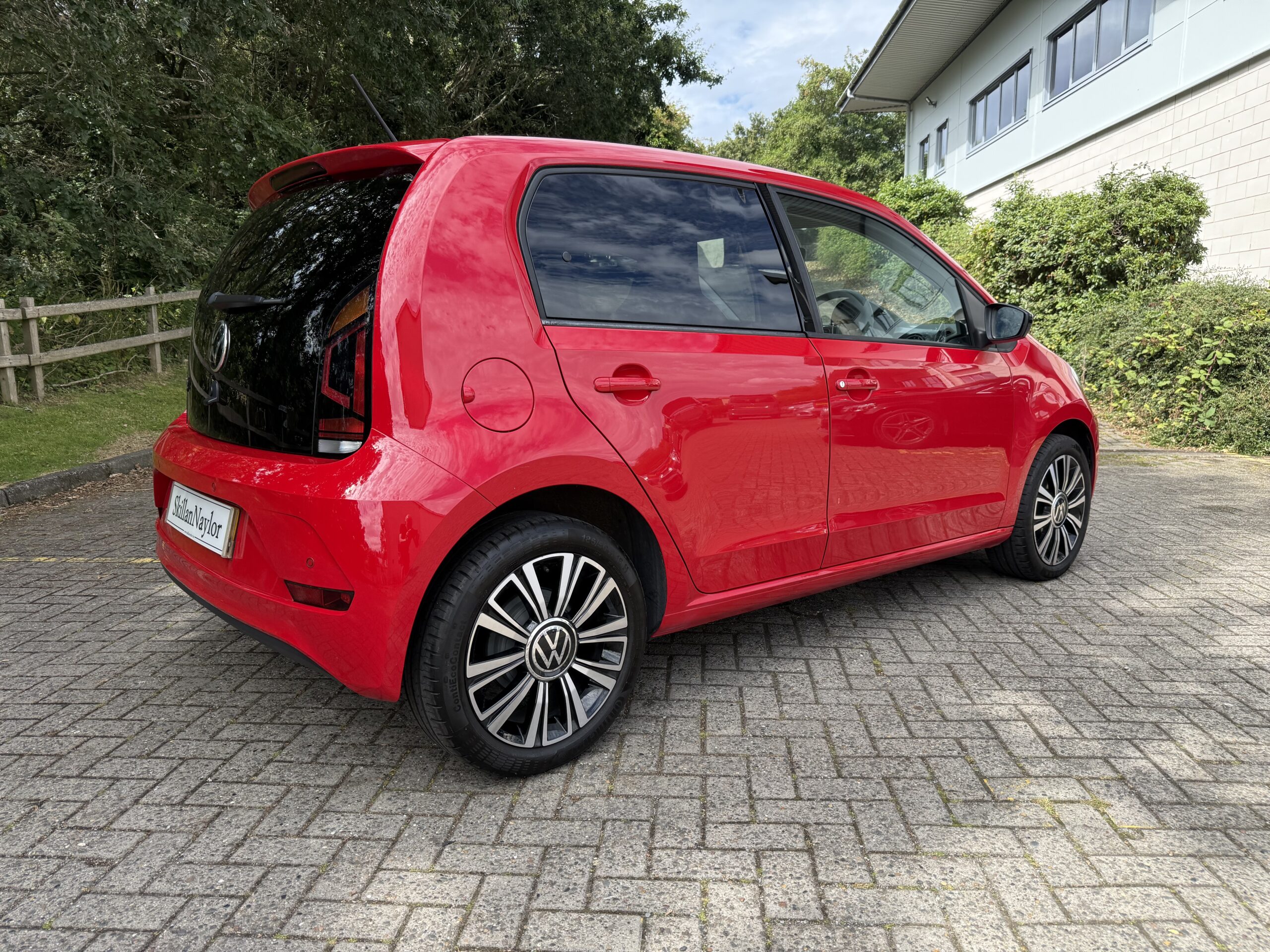 2022 Volkswagen UP 1.0 Black Edition 5Dr