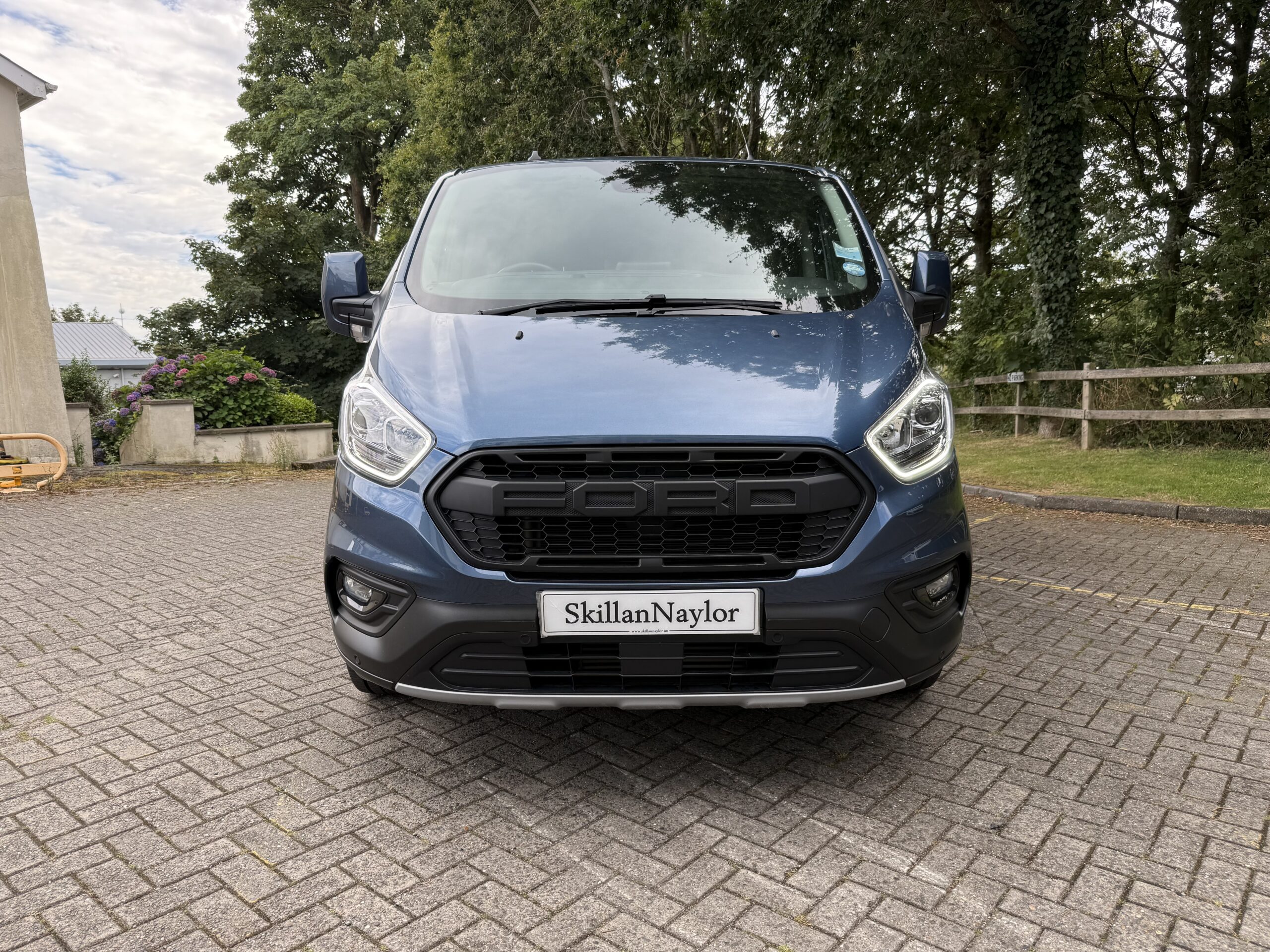 2021 Ford Transit Custom 320 L1 2.0 EcoBlue 170 D/Cab Trail