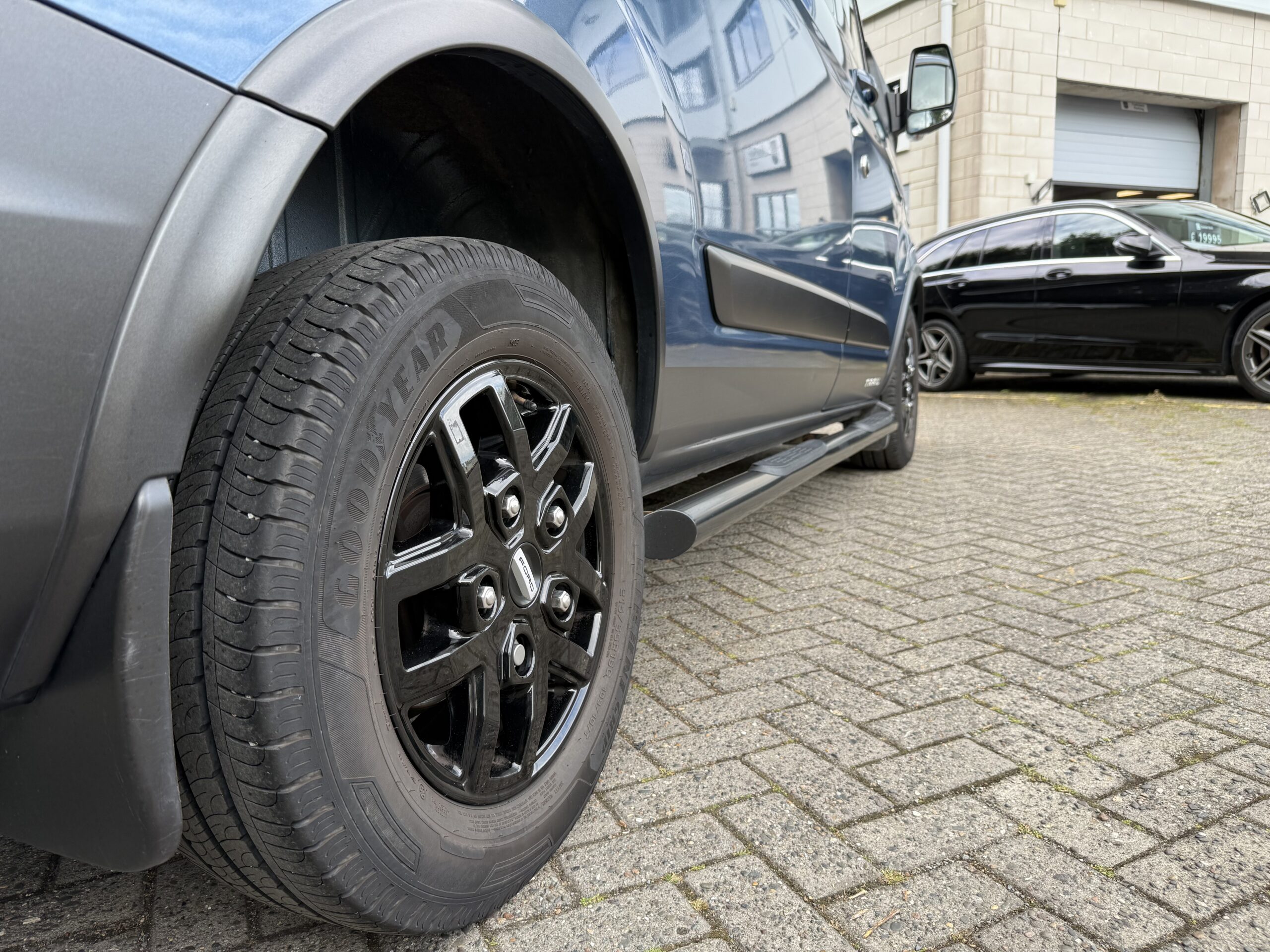 2021 Ford Transit Custom 320 L1 2.0 EcoBlue 170 D/Cab Trail