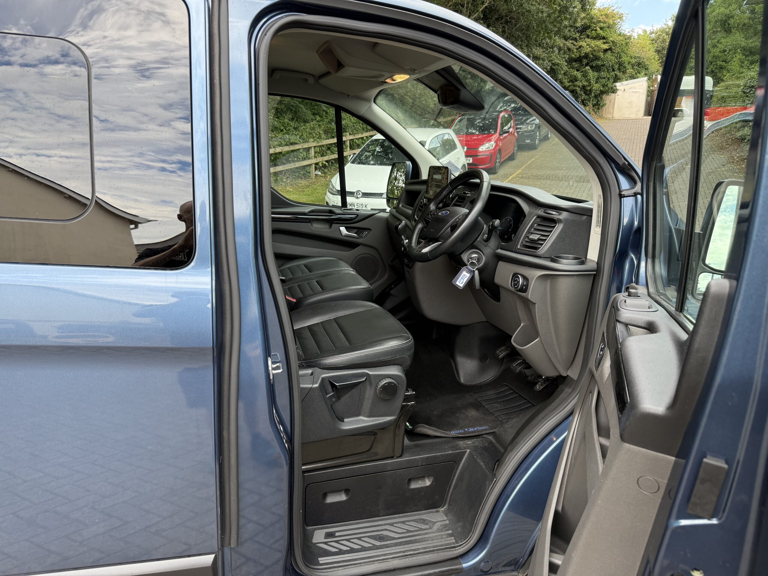 2021 Ford Transit Custom 320 L1 2.0 EcoBlue 170 D/Cab Trail