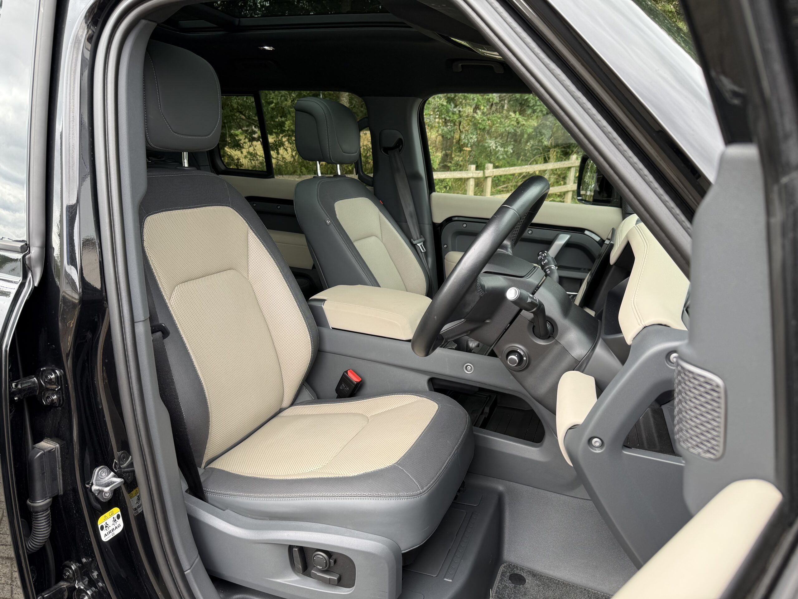 2022 Land Rover Defender 110 2.0 P400e x-Dynamic HSE 5Dr Auto