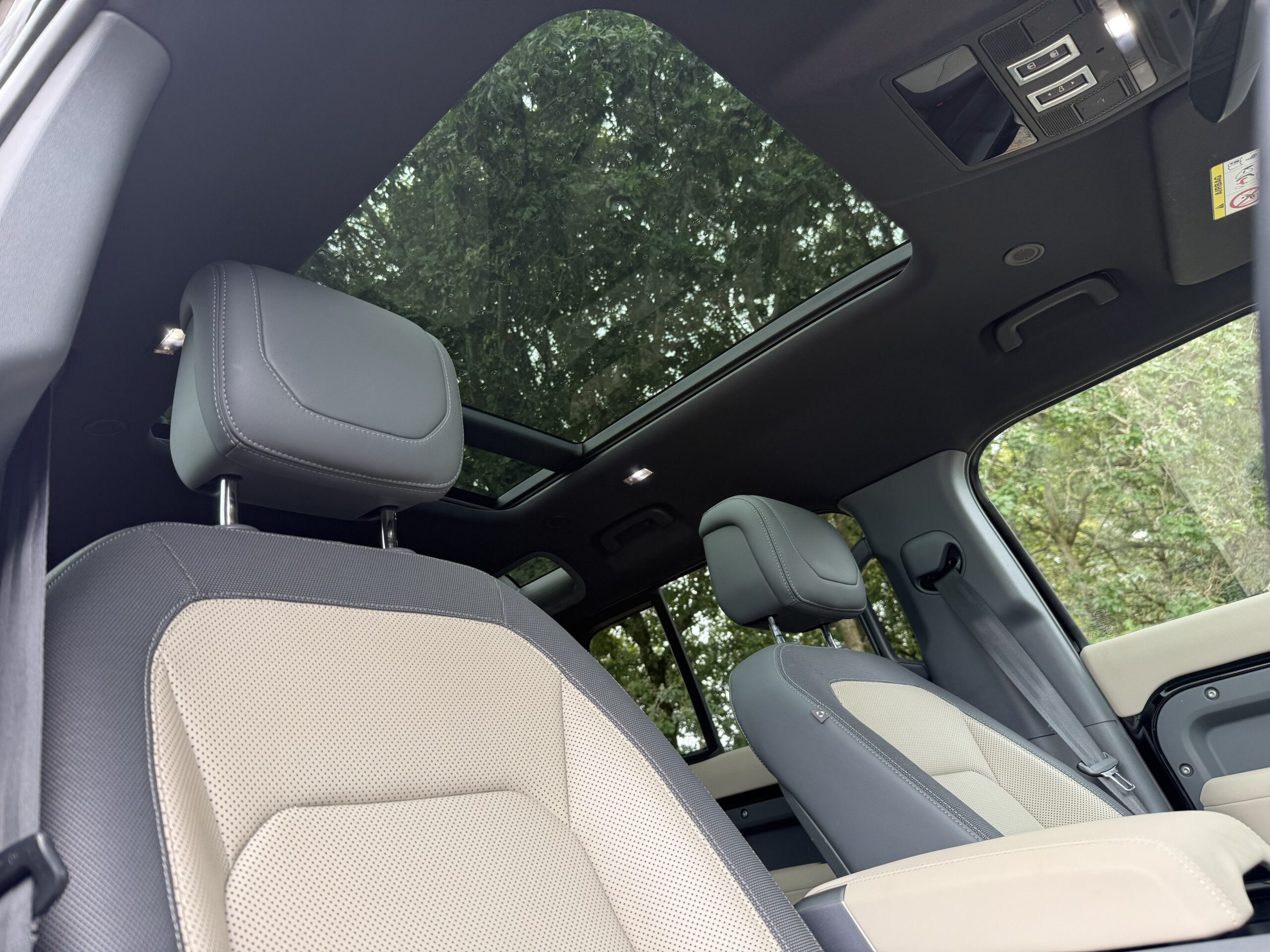 2022 Land Rover Defender 110 2.0 P400e x-Dynamic HSE 5Dr Auto