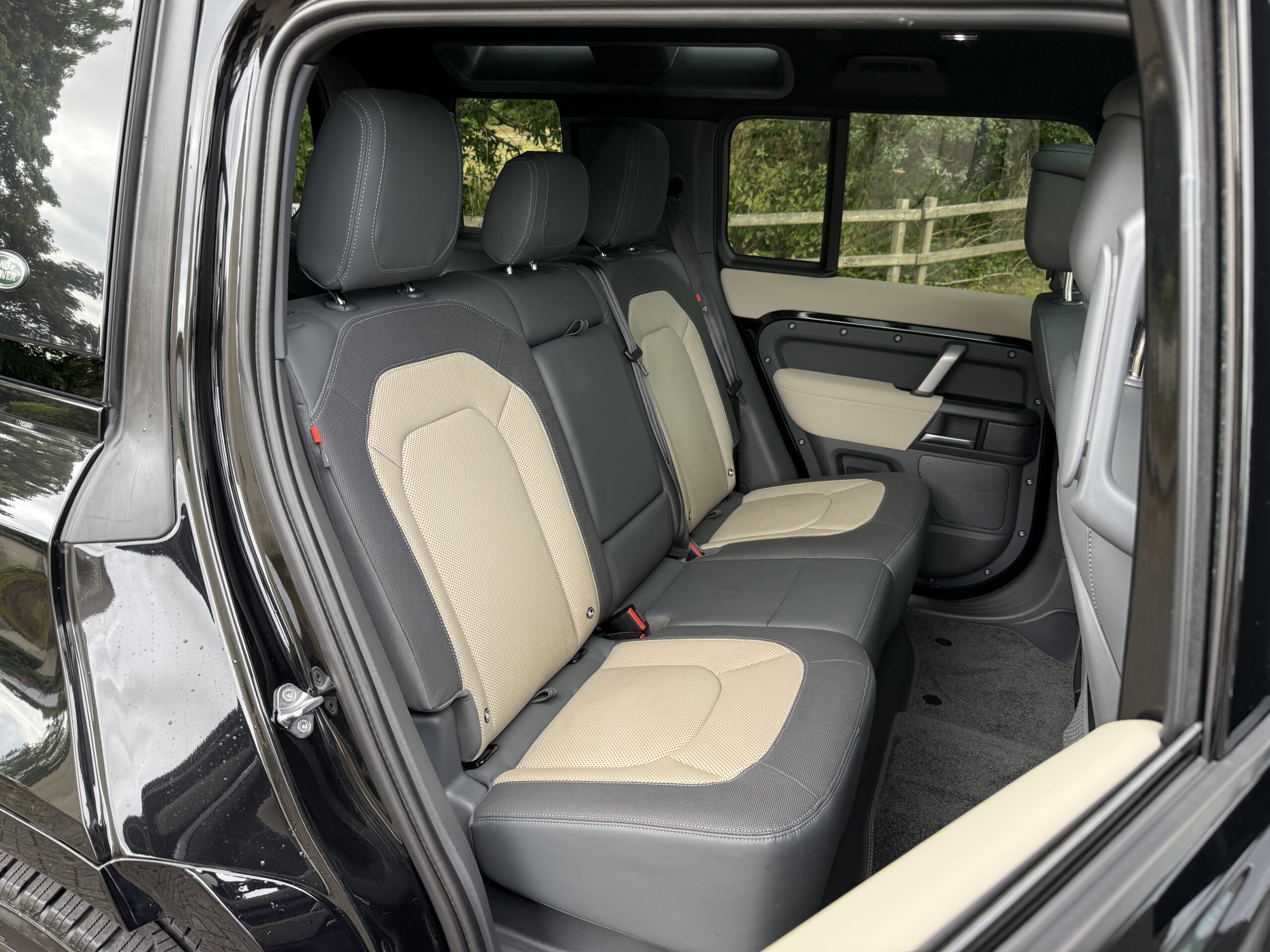2022 Land Rover Defender 110 2.0 P400e x-Dynamic HSE 5Dr Auto