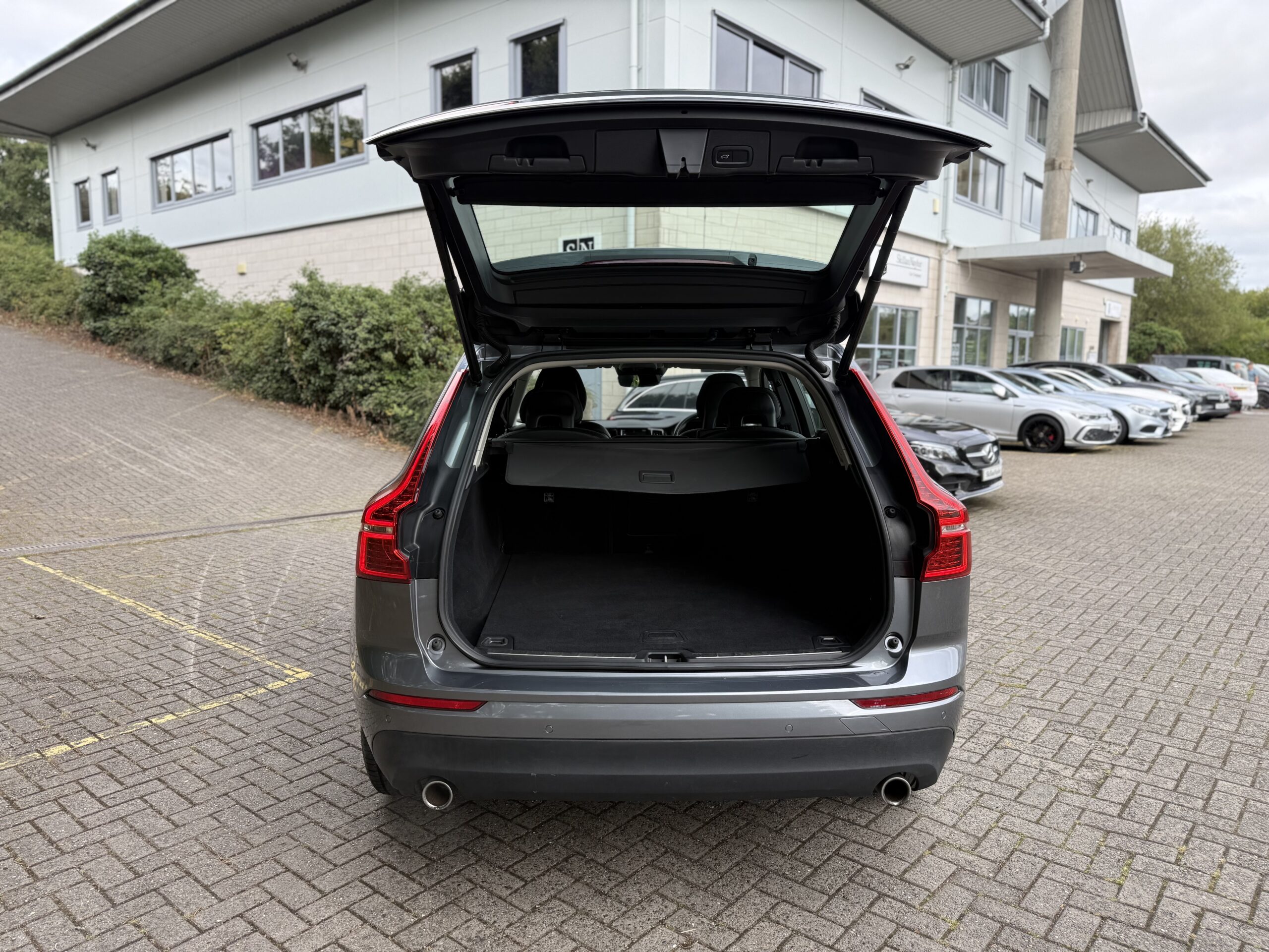2018 Volvo XC60 2.0 T5 Momentum AWD 5Dr Auto