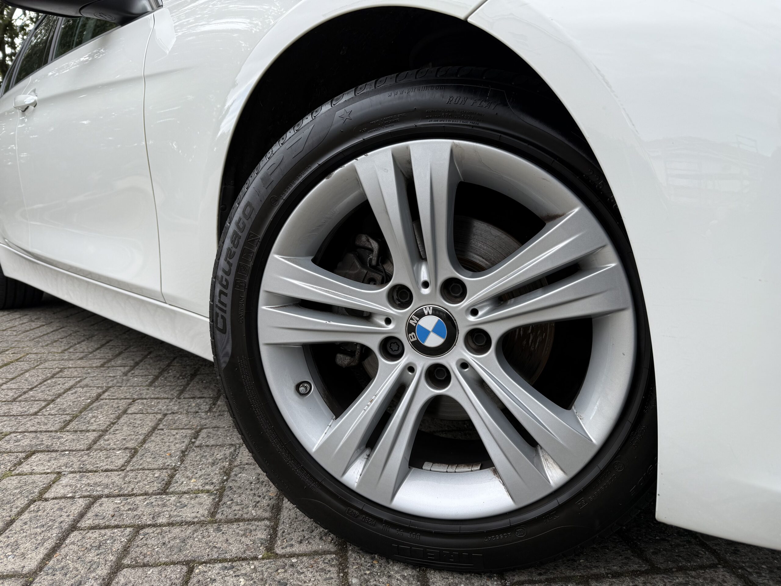 2018 BMW 320i Sport 4Dr Auto
