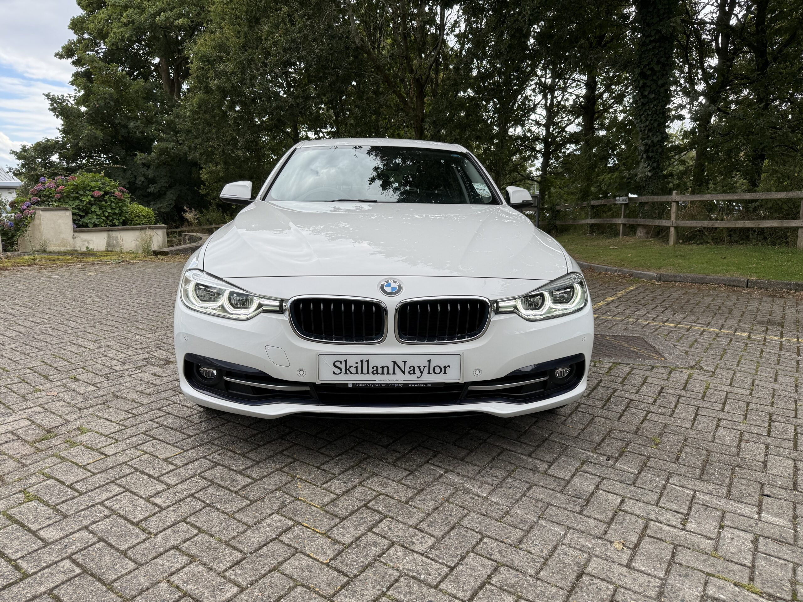 2018 BMW 320i Sport 4Dr Auto