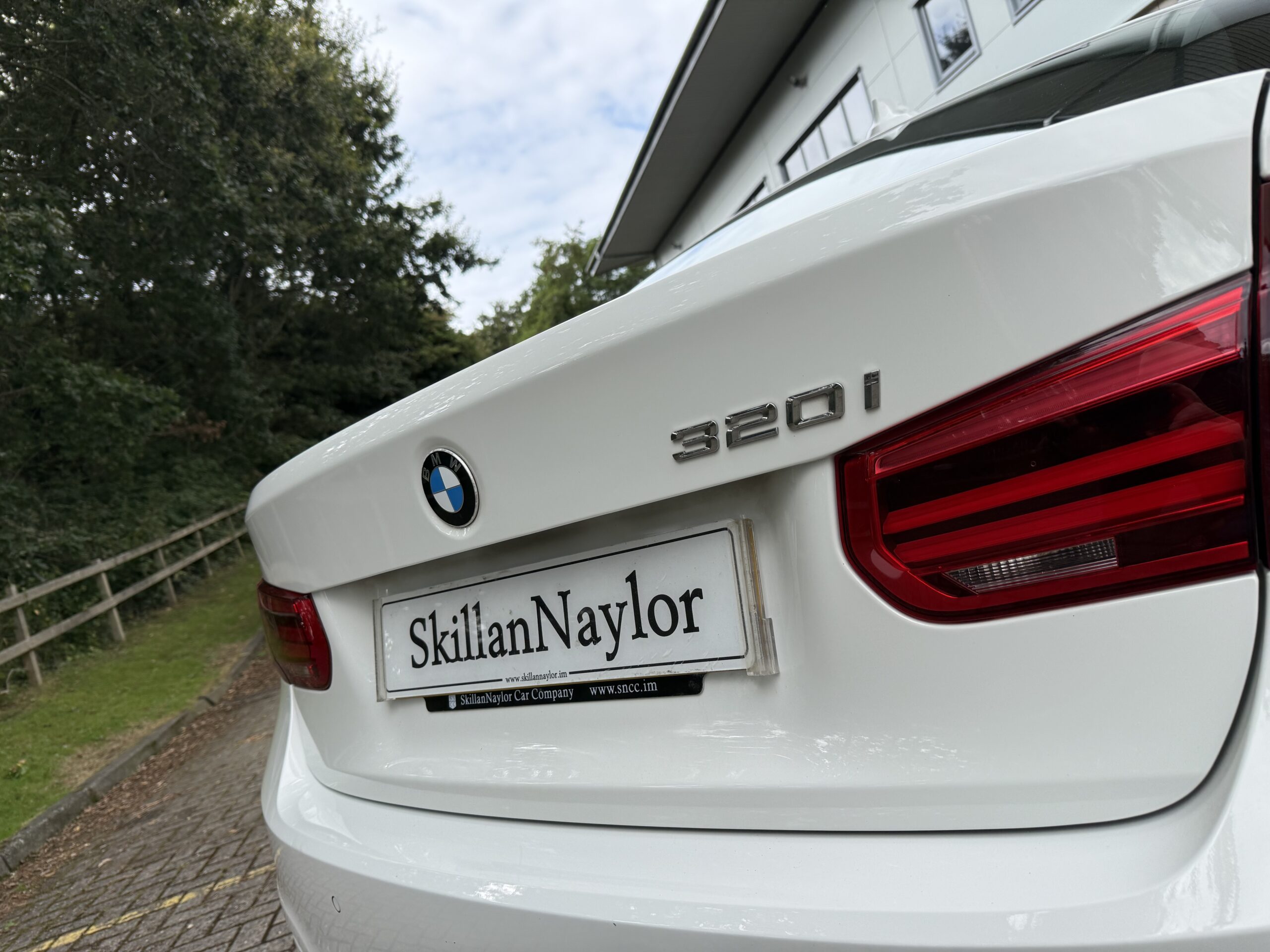2018 BMW 320i Sport 4Dr Auto