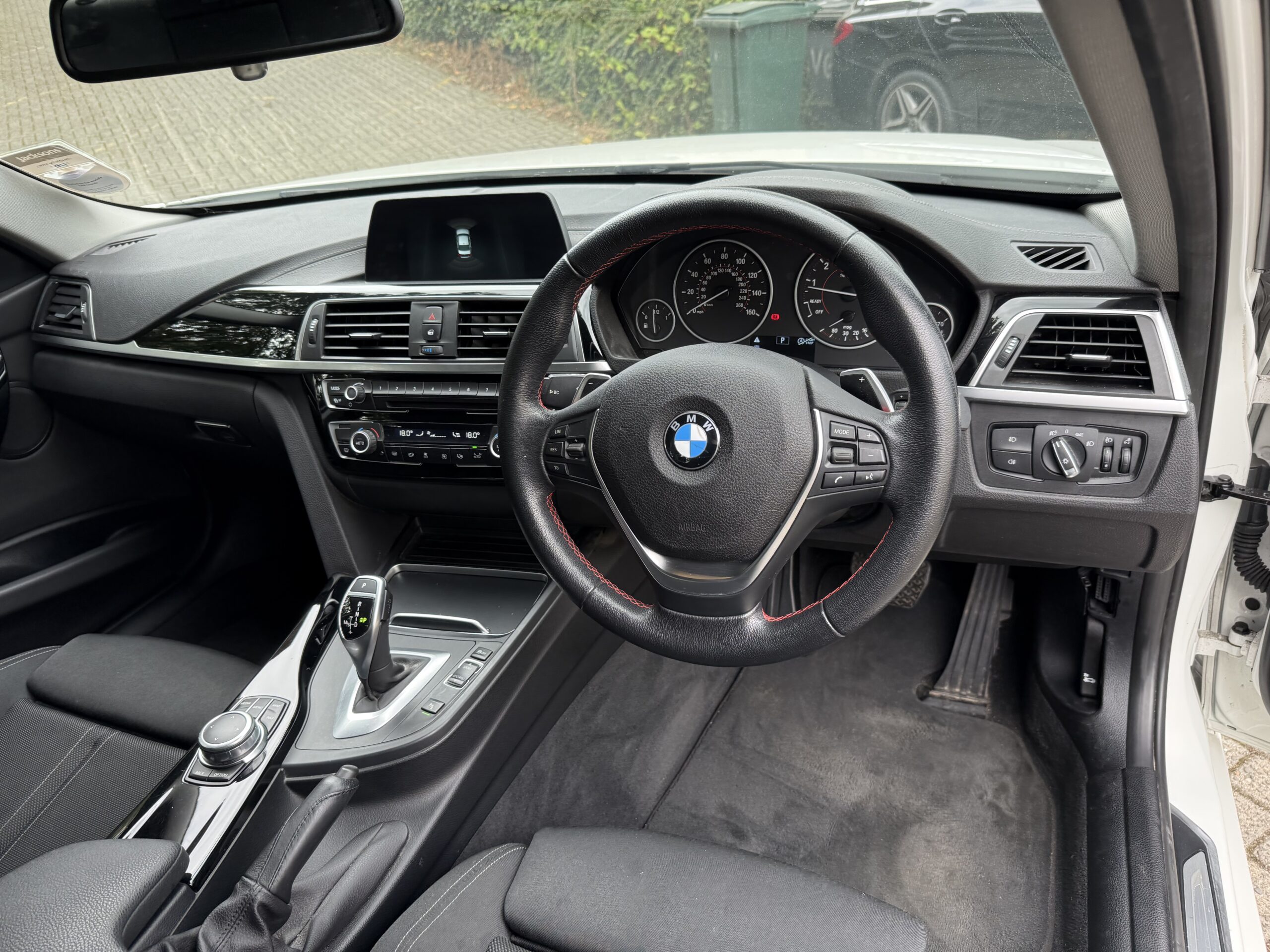 2018 BMW 320i Sport 4Dr Auto