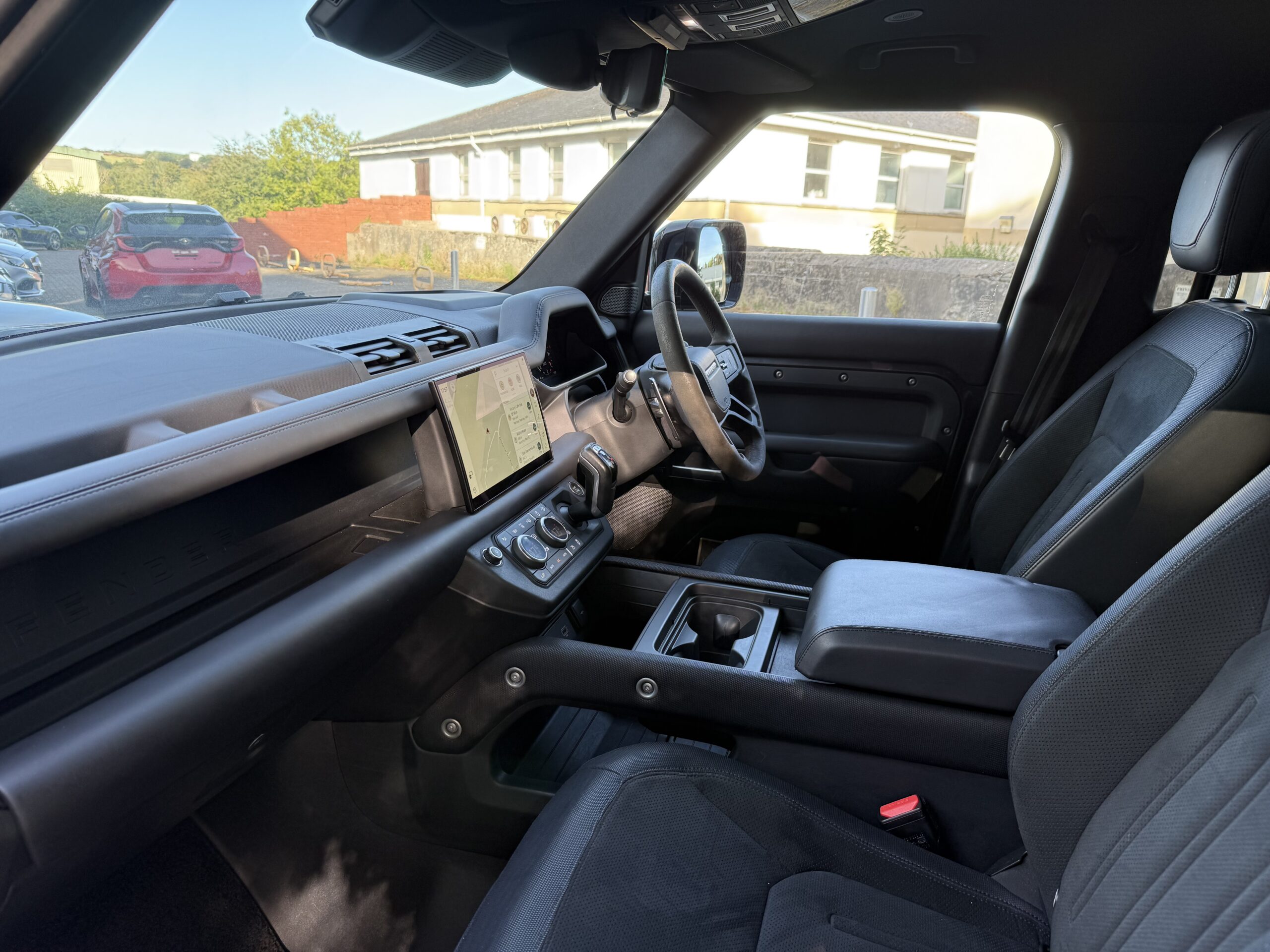 2022 Land Rover Defender 110 5.0 P525 Supercharged V8 5Dr Auto