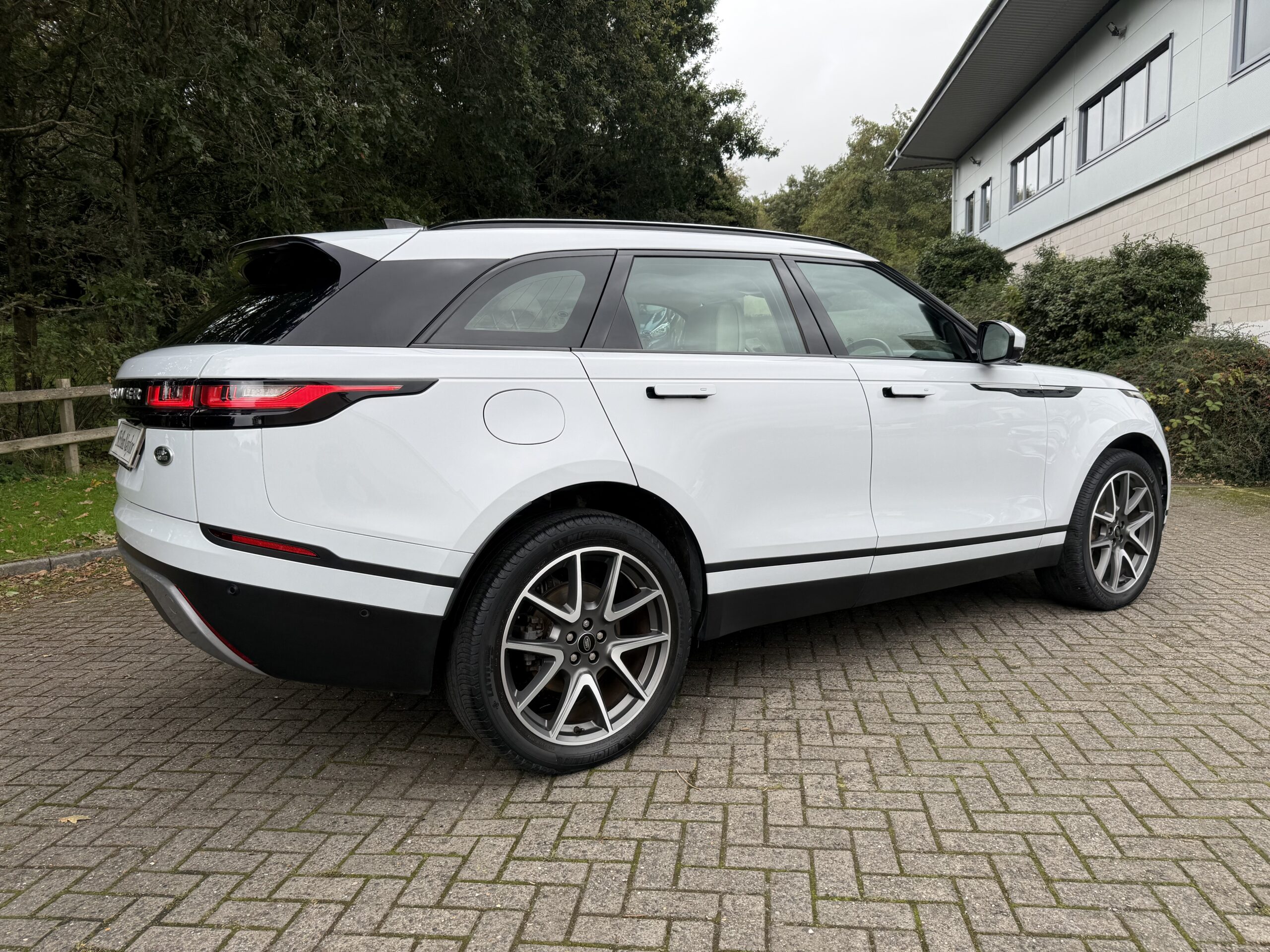 2021 Range Rover Velar 2.0 P400e HSE 5Dr Auto